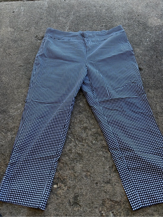 Chico's Pants - Size 3 Chico’s CHICOS SO SLIMMING GINGHAM CROP PANTS. Black and white.  Worn 1x